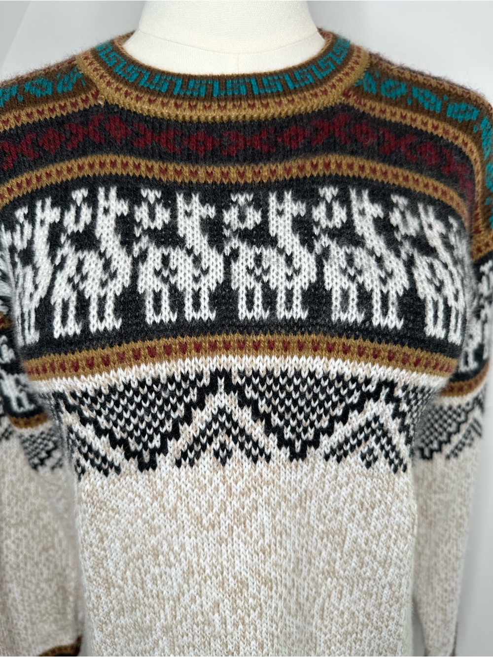Vintage Peruvian Alpaca Wool Sweater- Llama Pattern Fair Isle- Andes Knit